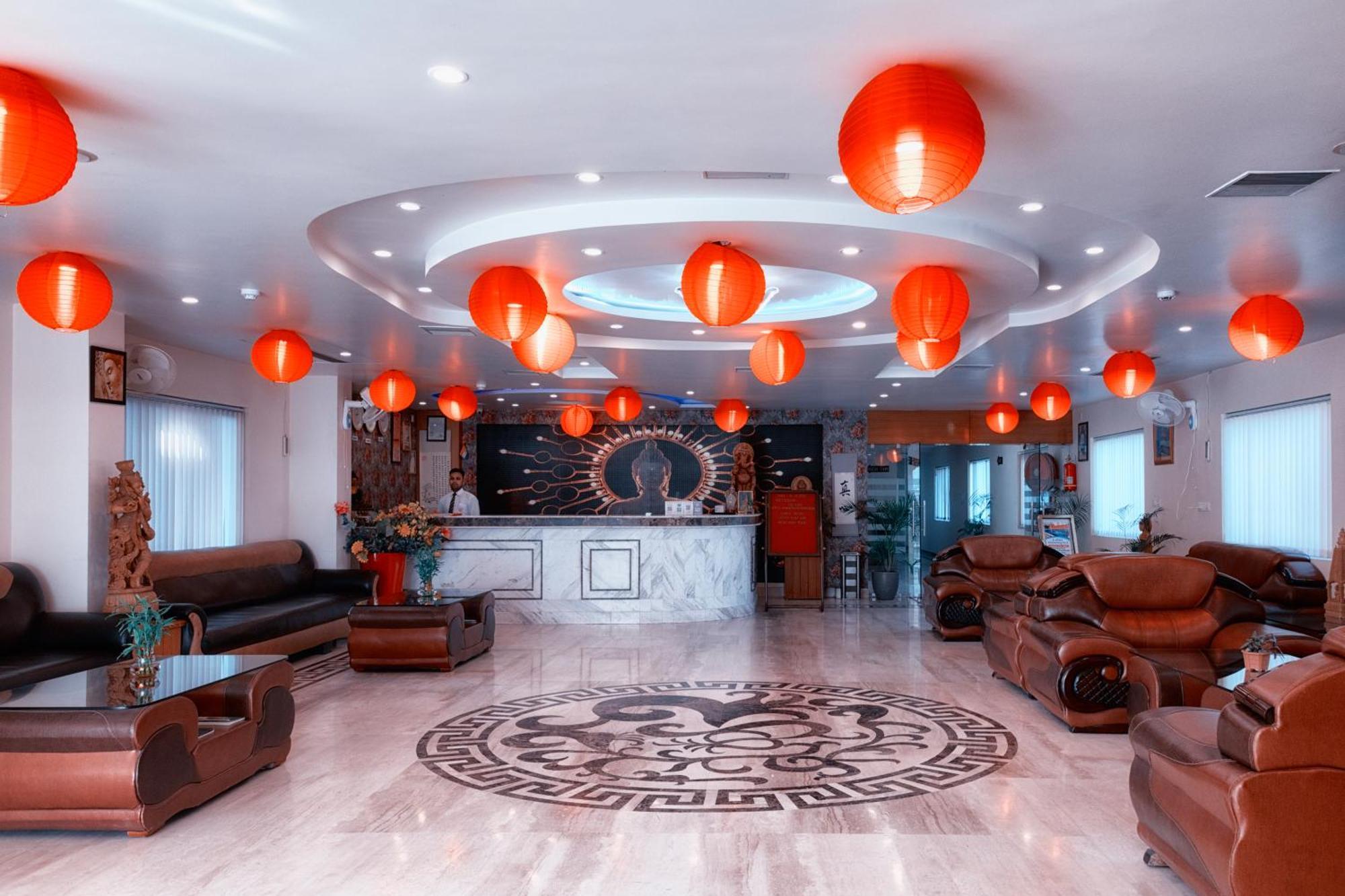 Hotel Anand International Bodh Gaya Exteriör bild
